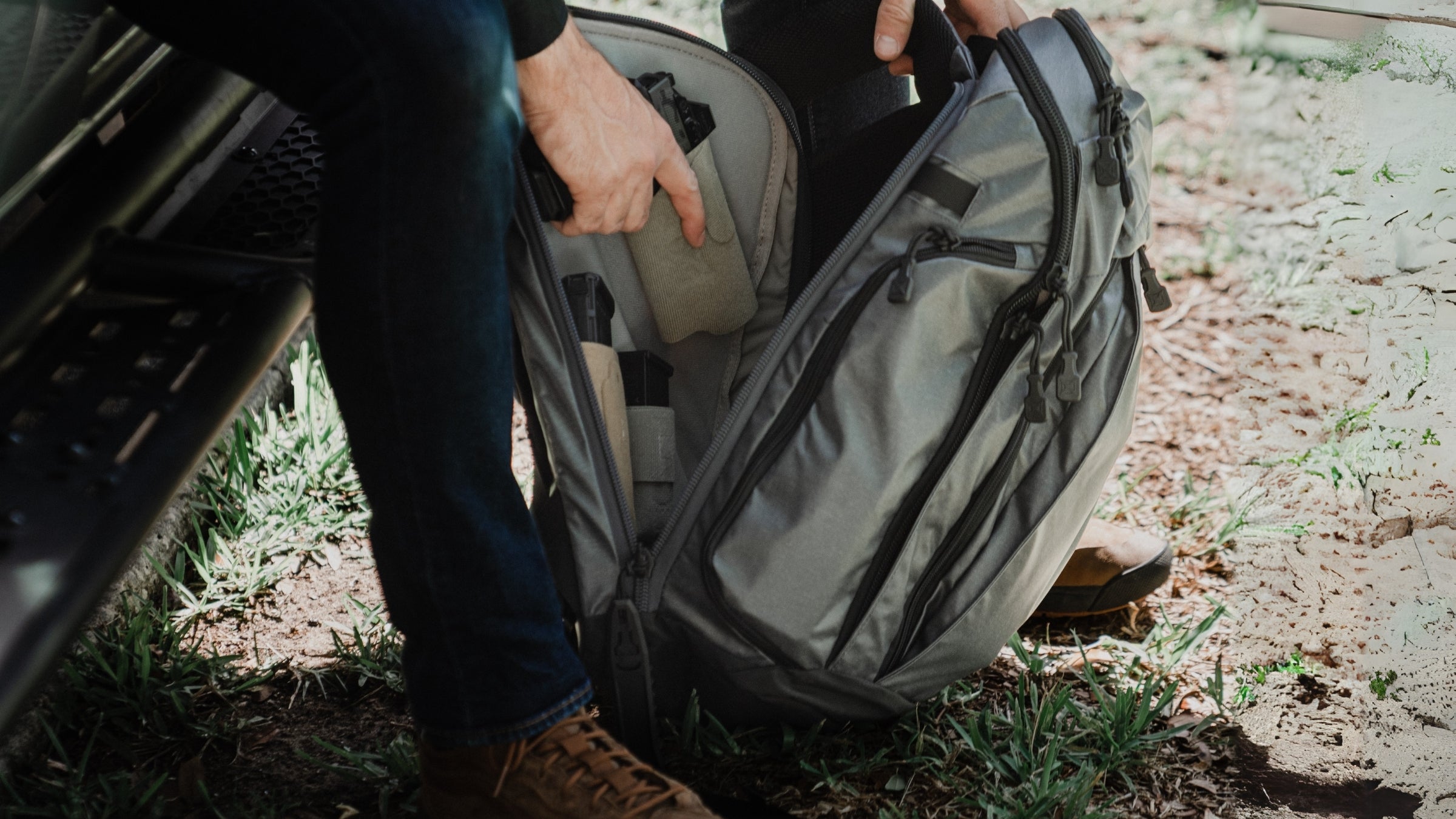 VAKT. Knapsack / BEIGE×GREEN Backpacks – Vertx