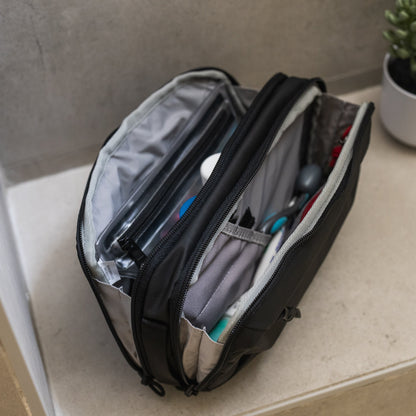 Urban Ghost DOPP Kit